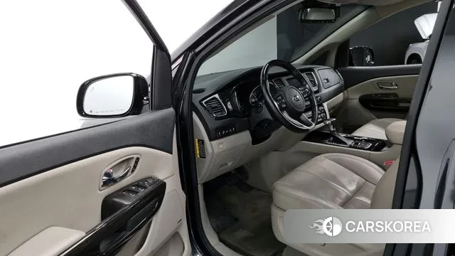 Kia The New Carnival 2019 Серый из Кореи, фото 3