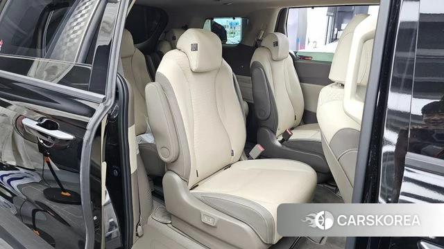 Kia Carnival 4th generation 2023 Черный из Кореи, фото 3