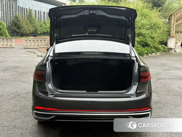 Volkswagen Sagitar 2023 Черный из Китая, фото 3