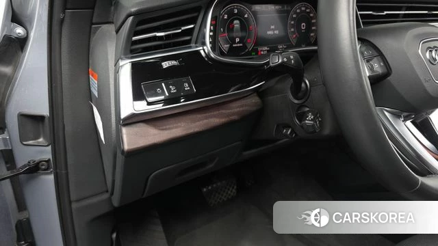 Audi Q7 (4M) 2021 Серебряный из Кореи, фото 3