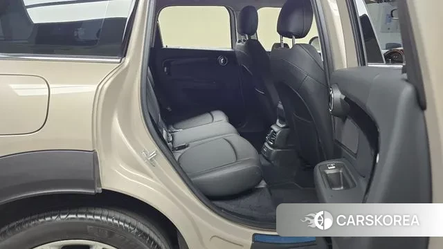 Mini Cooper Countryman 2023 Песочный из Кореи, фото 3