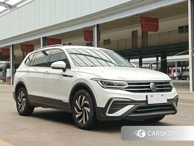 Volkswagen Tiguan L 2022 Белый из Китая, фото 3