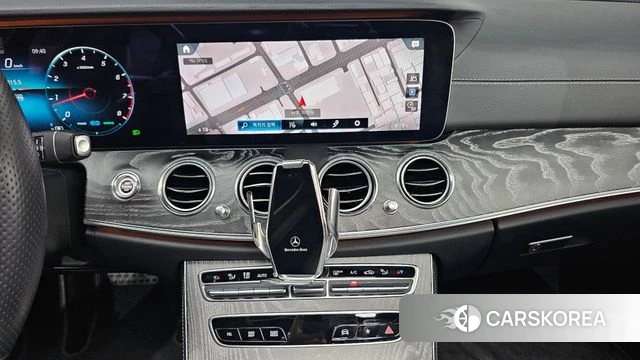 Mercedes-Benz E-Class W213 2021 Белый из Кореи, фото 3