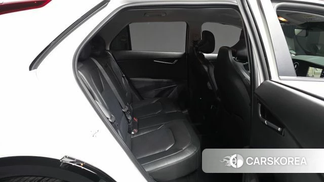 Kia Di Ol Nu Niro 2022 Белый из Кореи, фото 3