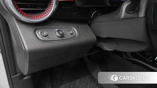 Chevrolet (GM Daewoo) Trax Crossover 2023 Белый из Кореи, фото 3