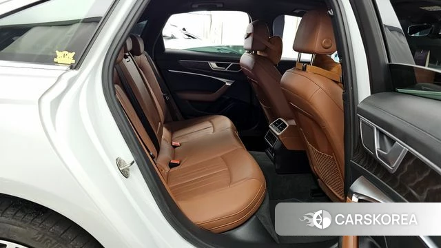 Audi A6 (C8) 2022 Белый из Кореи, фото 3