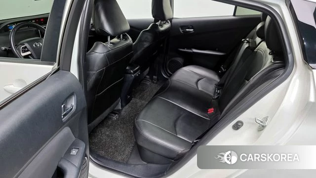 Toyota Prius 4th Generation 2018 Белый из Кореи, фото 3