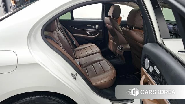 Mercedes-Benz E-Class W213 2019 Белый из Кореи, фото 3