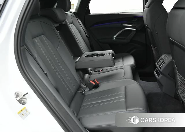 Audi Q5 (80A) 2025 Белый из Кореи, фото 3