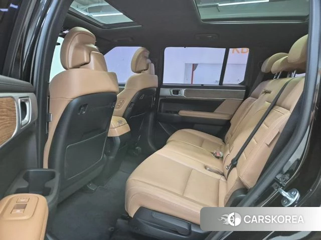 Hyundai Santa Fe (MX5) 2023 Черный из Кореи, фото 3