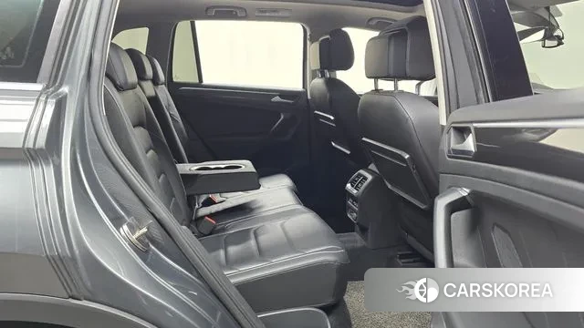 Volkswagen Tiguan second Generation 2019 Серый из Кореи, фото 3