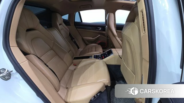 Porsche Panamera (971) 2018 Белый из Кореи, фото 3