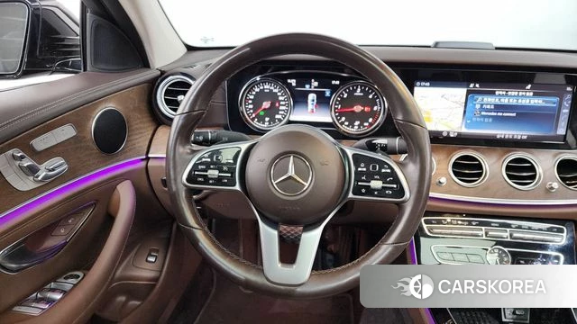 Mercedes-Benz E-Class W213 2019 Черный из Кореи, фото 3