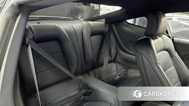 Ford Mustang 7th Generation 2024 Белый из Кореи, фото 3