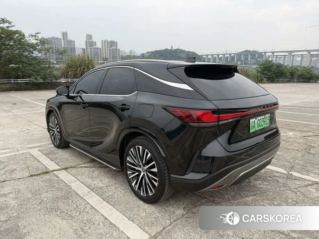 Lexus RX PHEV 2024 Черный из Китая, фото 3