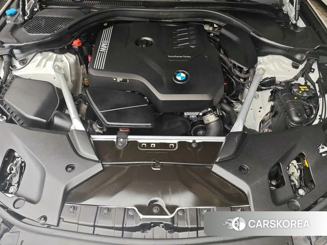 BMW 5 series 2021 Белый из Китая, фото 3