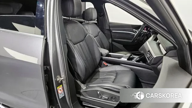 Audi e-Tron id 2901125 из Кореи 3