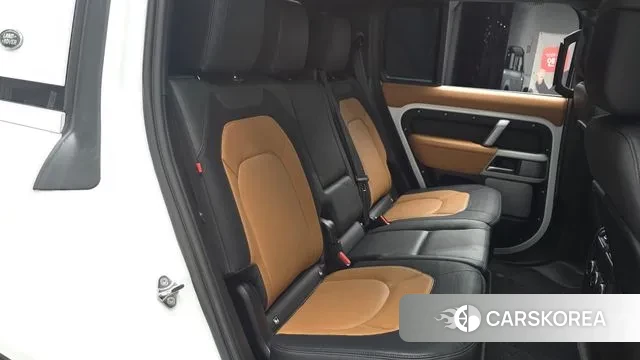 Land Rover Defender (L663) 2023 Белый из Кореи, фото 3