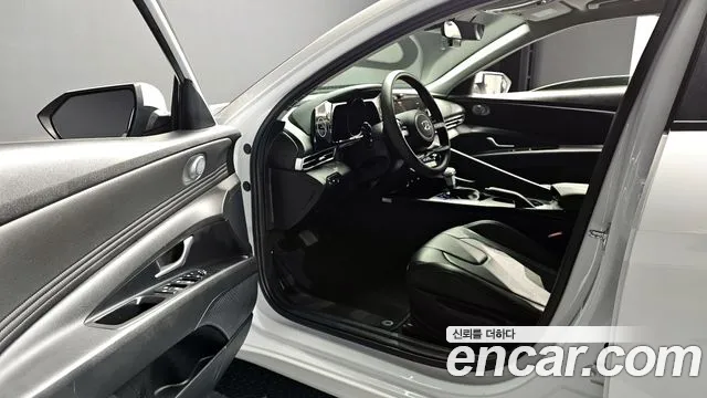 Hyundai Avante (CN7) 2023 Белый из Кореи, фото 3