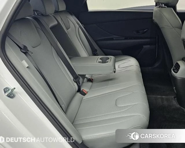 Hyundai The New Avante (CN7) 2024 Белый из Кореи, фото 3