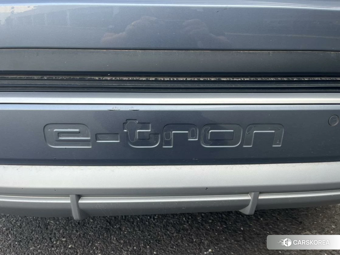 Audi Q4 e-tron 2023 Синий из Китая, фото 3