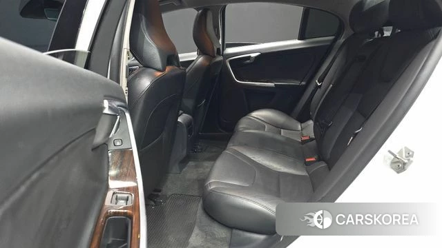 Volvo S60 2018 Белый из Кореи, фото 3