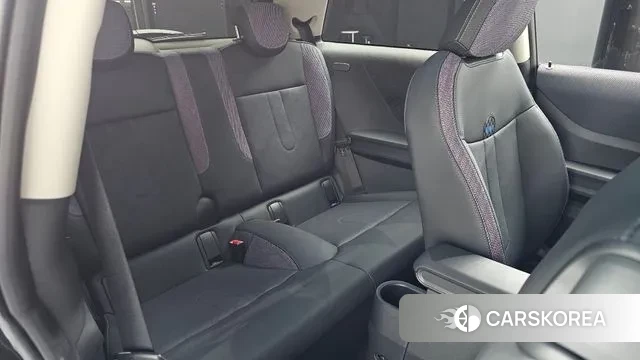 Mini Cooper C 4th generation 2025 Черный из Кореи, фото 3