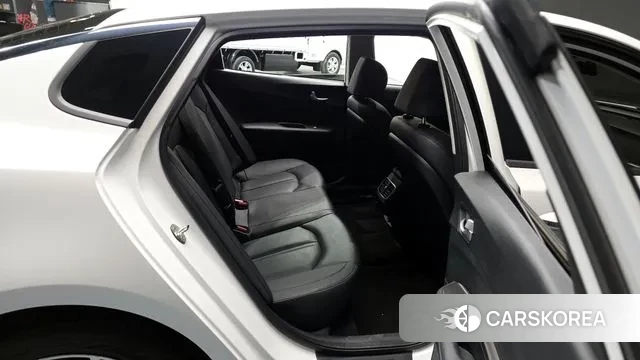 Kia The New K5 2nd generation 2018 Белый из Кореи, фото 3