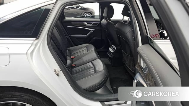 Audi A6 (C8) 2021 Белый из Кореи, фото 3