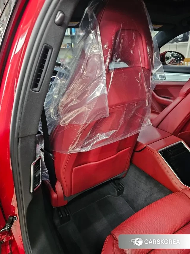 Porsche Panamera (971) 2018 Красный из Кореи, фото 3