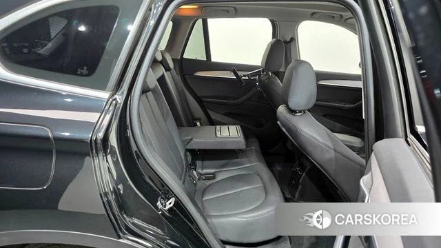 BMW X1 (F48) 2019 Черный из Кореи, фото 3