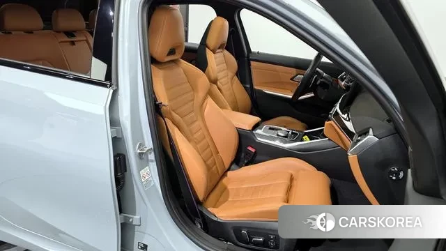 BMW 3 Series (G20) 2024 Серебристо-серый из Кореи, фото 3