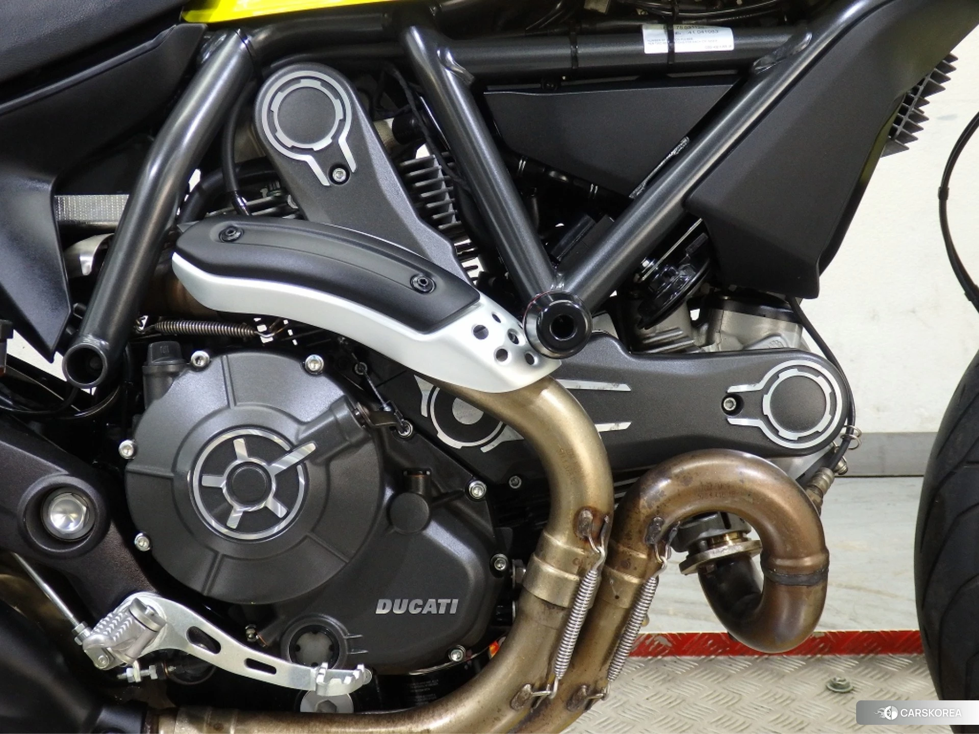 OTHER DUCATI SCRAMBLER F TRUCK PRO 2017 из Японии, фото 2