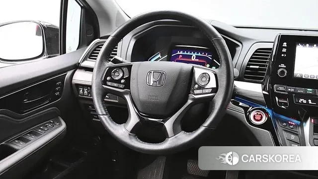 Honda Odyssey 2023 Серый из Кореи, фото 3