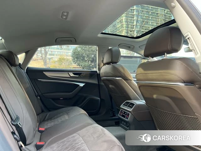 Audi A7L 2024 Черный из Китая, фото 3