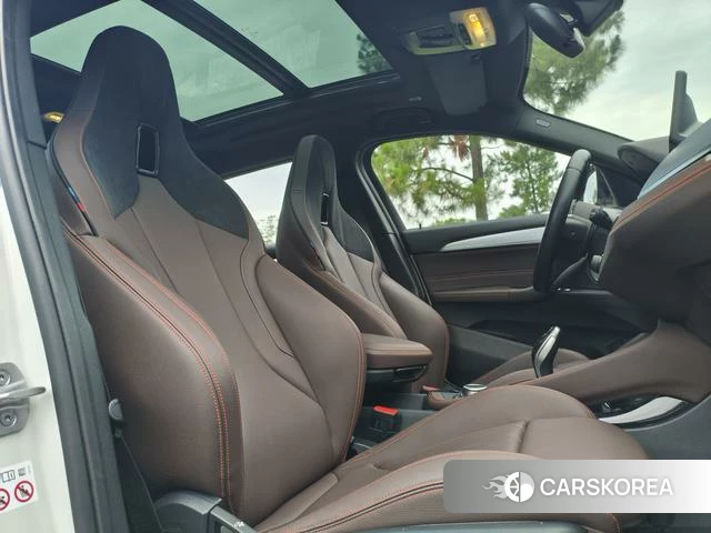 BMW X2 2022 Белый из Китая, фото 3