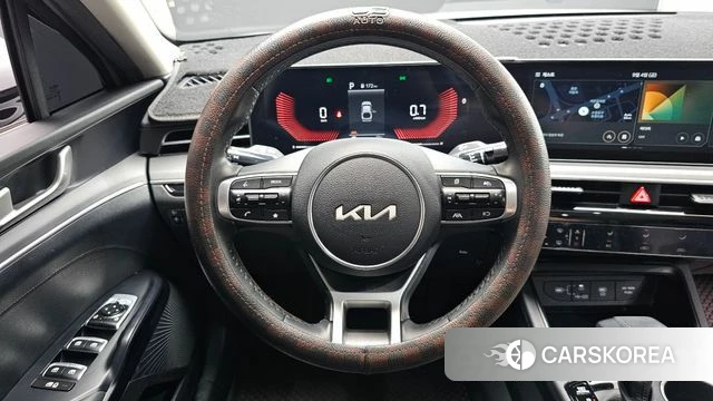 Kia The New K5 3rd generation 2025 Серебристо-серый из Кореи, фото 3