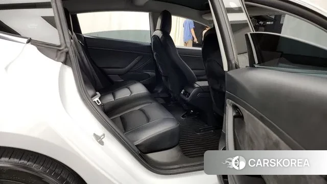 Tesla Model 3 2020 Белый из Кореи, фото 3