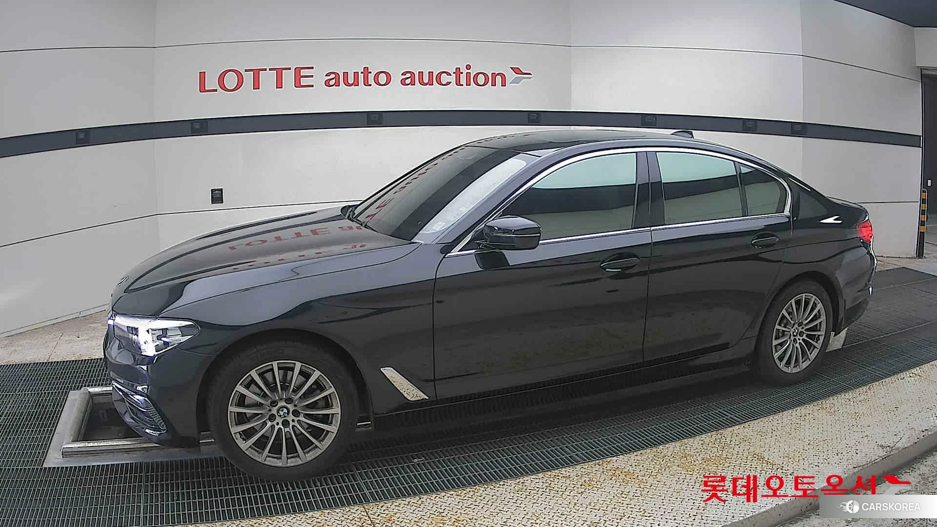 BMW  520i Luxury 2020 Черный из Кореи, фото 3
