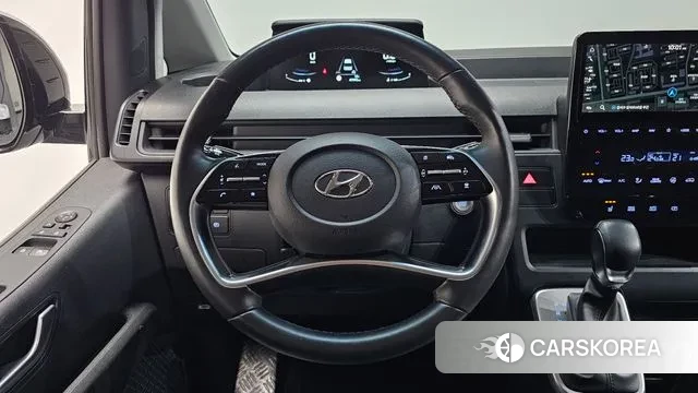 Hyundai Staria 2022 Серебристо-серый из Кореи, фото 3