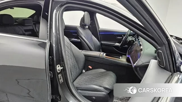 Mercedes-Benz E-Class W214 2024 Черный из Кореи, фото 3