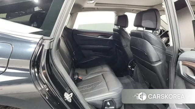 BMW 6 Series GT (G32) 2022 Черный из Кореи, фото 3