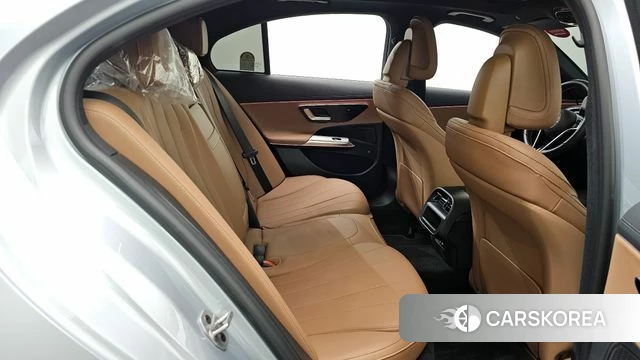 Mercedes-Benz E-Class W214 2025 Серебристо-серый из Кореи, фото 3