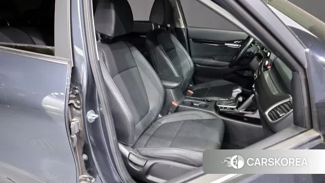 Kia Seltos 2022 Серый из Кореи, фото 3