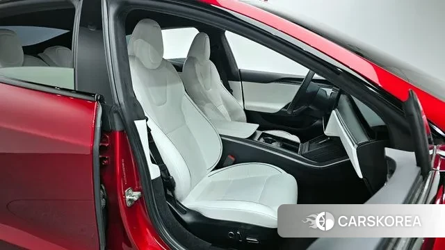Tesla Model S 2023 Красный из Кореи, фото 3