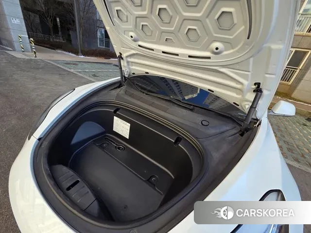 Tesla Model 3 2020 Белый из Кореи, фото 3