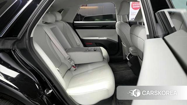 Hyundai Grandeur Hybrid (GN7) 2023 Черный из Кореи, фото 3