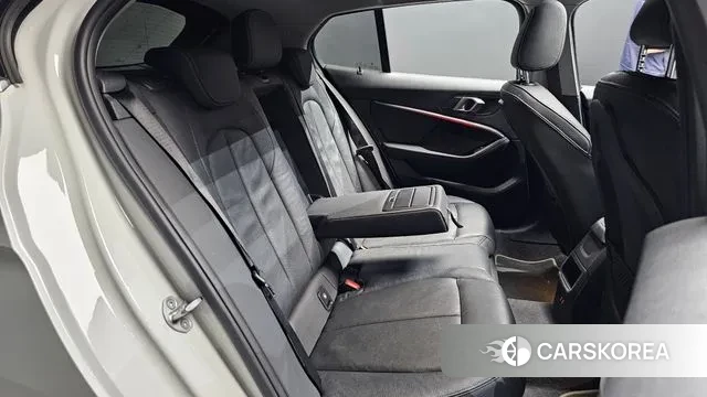 BMW 1 Series (F40) 2021 Белый из Кореи, фото 3