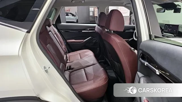 Kia Seltos 2022 Белый двухцветный из Кореи, фото 3