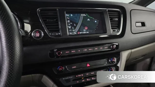 Kia The New Carnival 2020 Черный из Кореи, фото 3
